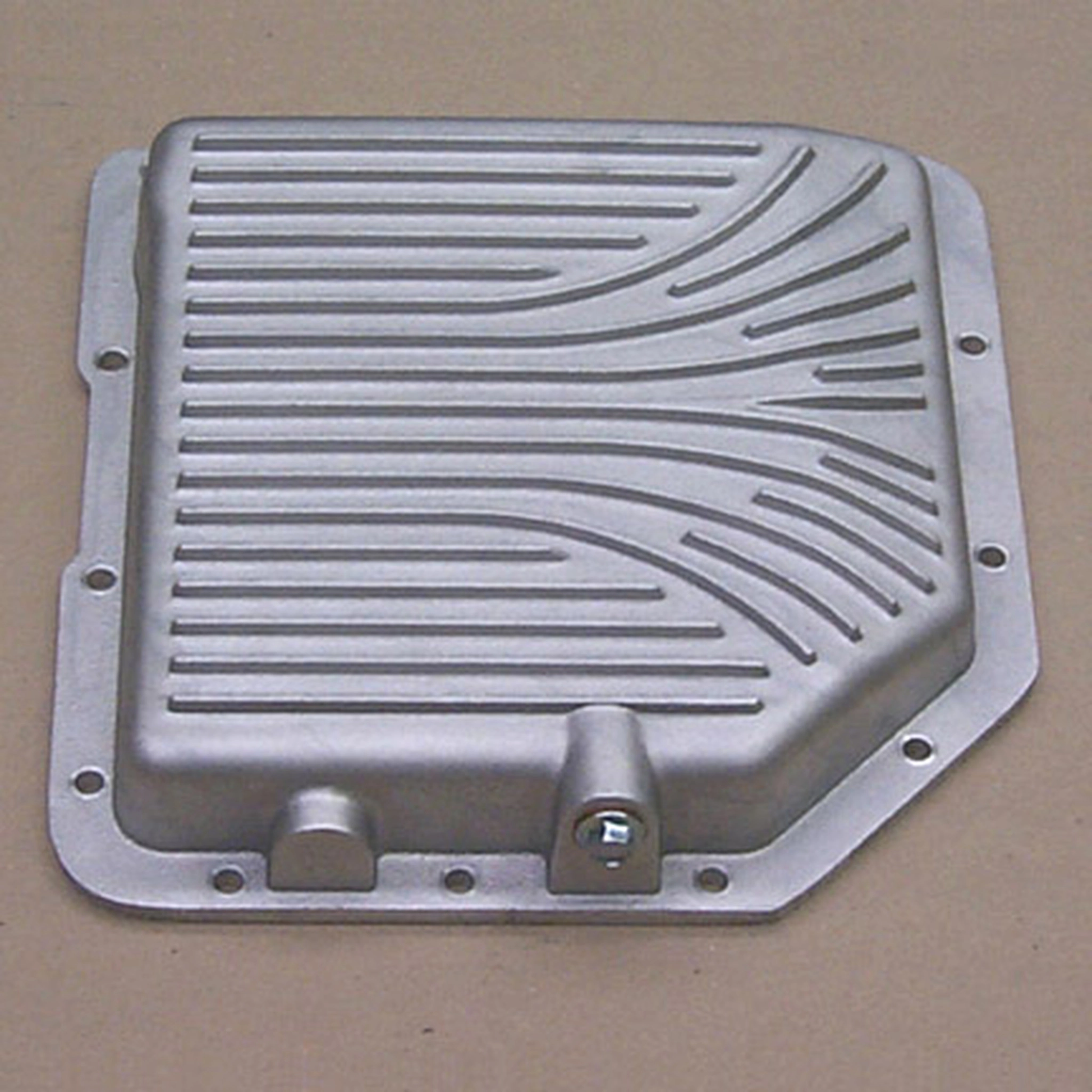 thumbnail image 2 of Demotor Performance Finned Aluminum Transmission Pan For GM Turbo 350 TH350 2 of 2